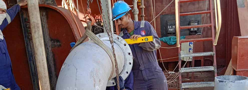 Offshore piping welding and installation for marine systems by Noah Group engineers